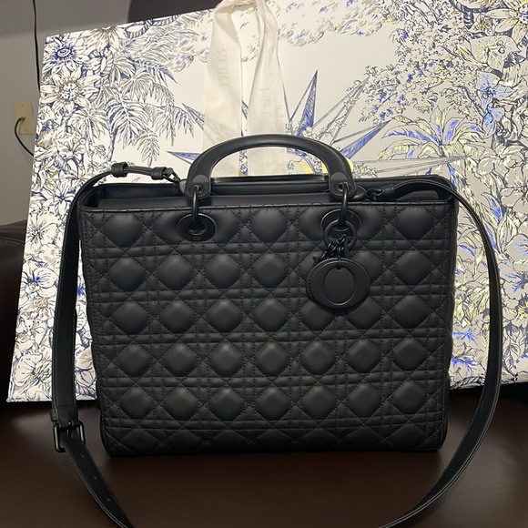 Lady Dior Large Ultra Matte Black - Picture 6 of 9